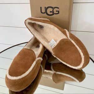 Women's UGG Hailey Moccasin Chestnut Slipper